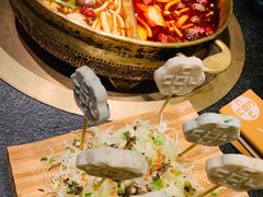 -湊湊火锅·茶憩(打浦桥日月光店)