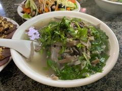 羊杂汤-清真喜兰老丁羊汤特色小吃