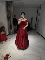 点击看大图 -GRACE KELLY婚纱与礼服(北京店)