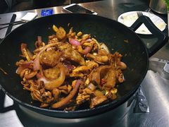 -胡须佬鸡煲四季火锅店(石厦西村直营店)
