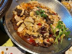 -帅巴人舅母子腊蹄民俗村