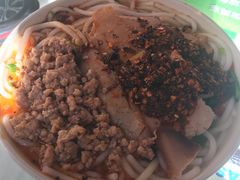 -黄金娣米线(盛邦老店)