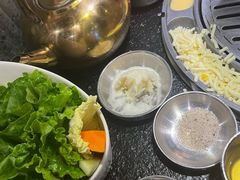 -GOGIYA·咕叽吖韩国传统烤肉店(东方新天地店)