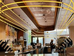 -星巴克臻选(上海虹桥新天地三店)