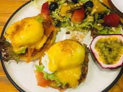 烟熏三文鱼班尼迪蛋-BE BRIGHT KITCHEN(正佳广场店)