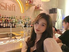 -Shift cocktail bar鸡尾酒吧