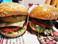 -The Habit Burger Grill 哈比特汉堡(复兴soho店)