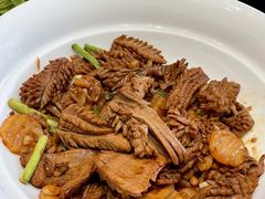 -闫府私房菜(恒隆店)