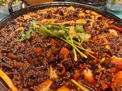 -鸿顺老铁锅美蛙鱼府(解放碑店)