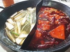 -重庆故事姊妹老火锅(财经学院店)