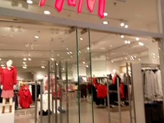 -H&M(鹏欣水游城店)