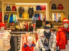 -王府井奥莱临潼小镇(临潼店)