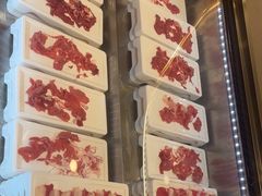 -嘎琉鲜切牛肉自助火锅