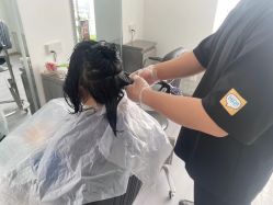 -LILI·HAIR SALON理理造型