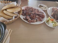 -闫家驴肉老店(华电一校店)