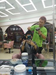 -BULB STUDIO 巴柏明星发型工作室