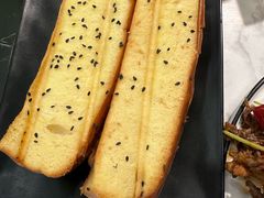 -嗨辣小聚·盘锦河蟹·海鲜烧烤龙虾(盘锦十年好店)