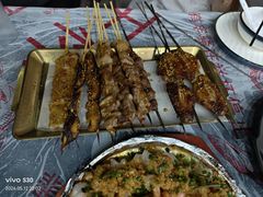 -老班长·小龙虾·鲜货烧烤大排档(金街美地店)