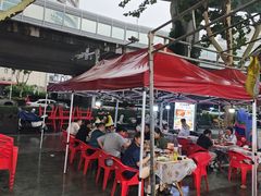 -老街烧烤大排档·地道湖北菜·龙虾馆(汉口火车站店)