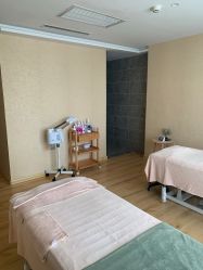 -涂tu指甲日式美甲美睫店