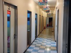 -柏斯音乐艺术中心·钢琴·吉他(上音店)