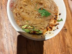 -万记麻辣烫国展总店