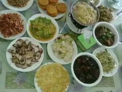 -明月食府(二区干二路店)
