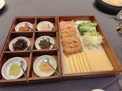 -鲁采LU STYLE(新天地店)
