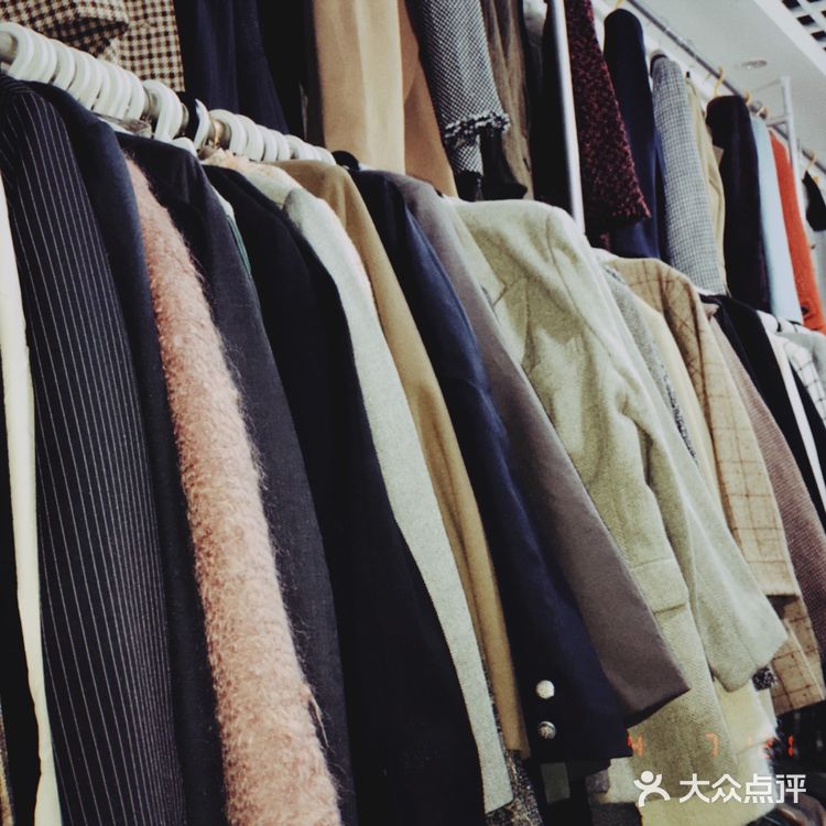 武汉探店｜武汉最大的vintage古着服装批发市场