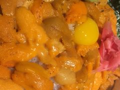 三色海胆饭-魔丼屋(日月光店)