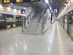 -龙溪路(地铁站)