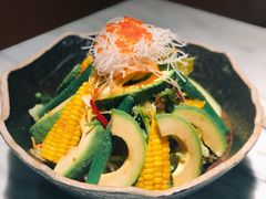 牛油果鲑鱼沙拉-月下料理(楷林IFC店)