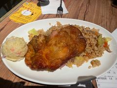 海鲜炒饭配鸡排-玛格萝妮(汇智国际商业中心店)