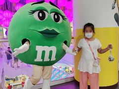 -m豆巧克力世界(上海世茂广场店)