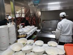 自助取餐区-草桥清真牛肉锅贴扁食店