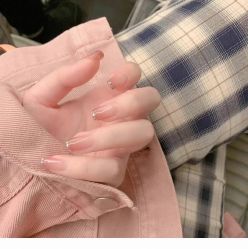 -悦指间美甲美睫