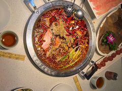 -巴国妹子毛肚火锅(蓝光悦城店)