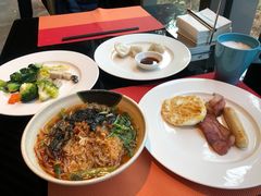 -筠咖啡西餐厅(上海国展宝龙丽筠酒店)