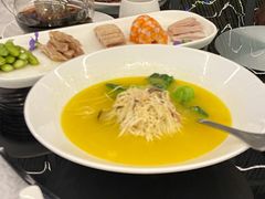 招牌翅汤煮干丝-HOMES上海本帮菜(襄阳公园店)