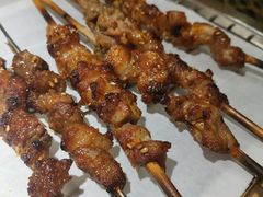 -喝丢一只鞋海鲜烧烤·海肠捞饭(市场店)