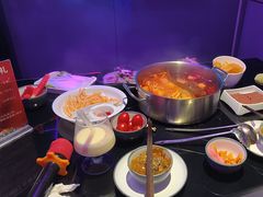 -唯爱KTV聚会餐厅(仙林东城汇店)