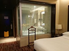 -上海龙之梦万丽酒店