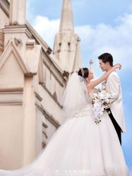 -第一夫人婚纱摄影(南京店)