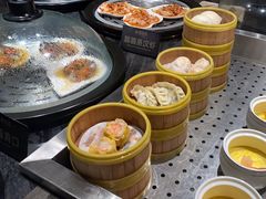 -雍容荟帝王蟹活龙虾展台自助(IFS黑金店)