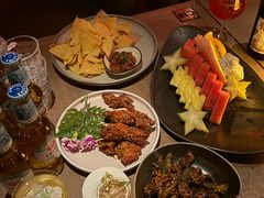 -FOUR PLAY BAR