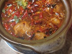 肥肠臭豆腐砂锅-南京大牌档(人民广场店)