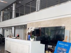 -天津波士信达奔驰4S店(卫津南路店)