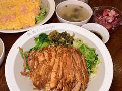 -陆长玖古法猪脚饭(玄风桥店)