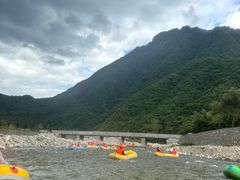 -秦岭峡谷漂流景区