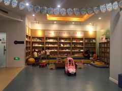 -戊辰亲子游泳俱乐部